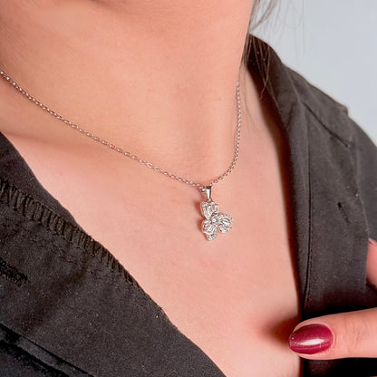 Three Leaves Shaped Flower Necklace